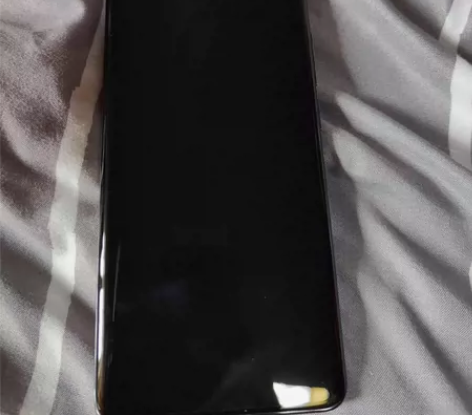 小米13Pro12+256 手机是上年年底...