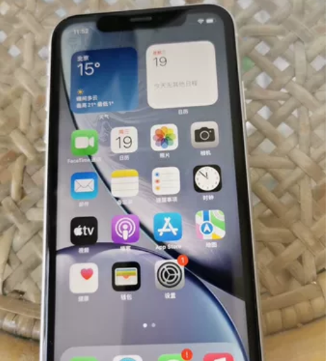 自用iPhone XR 128G白色，一直...