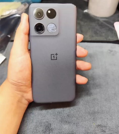 一加Ace 竞速版 99新 256G 运行...