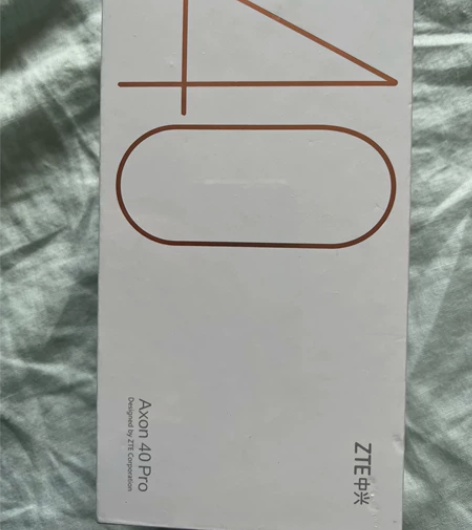 全新未拆封中兴Axon 40 Pro。幻夜...