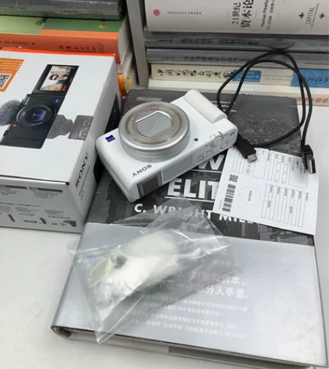 索尼zv1，国行正品，99新 无划痕磕碰掉...
