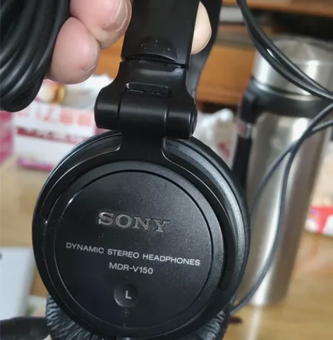 日本索尼mdr-v150监听耳机,性价比最...