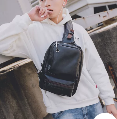 新款皮质胸包男通勤包斜挎包休闲单肩包斜个性...