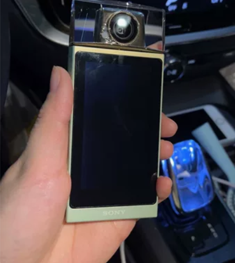 自用相机，9成新，索尼KW1   自拍神器...