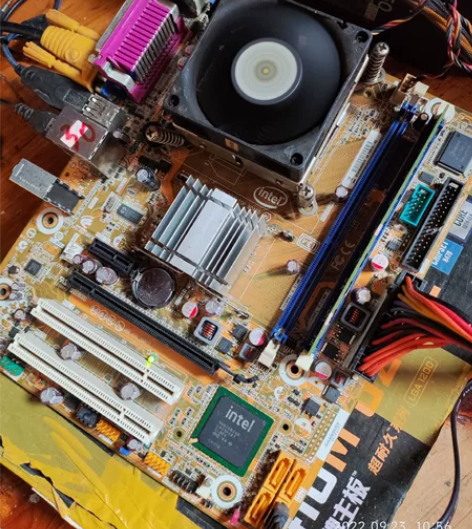 英特尔原装G41主板加E5800CPU. ...