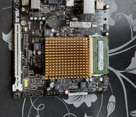 华硕j2900主板，4G内存，独立pci。...