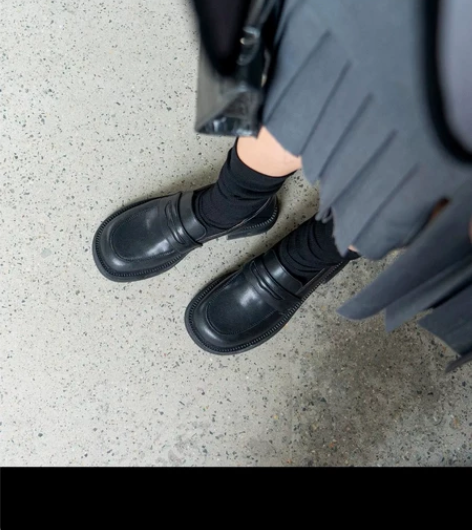 全新全皮学院风浅口单鞋,38码低价出! 感...