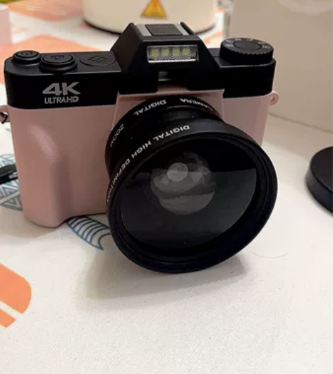 清仓，厂家还剩四台高清数码相机 有粉  蓝...