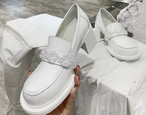 2021春复古玛丽珍鞋粗跟大头娃娃鞋休闲厚...