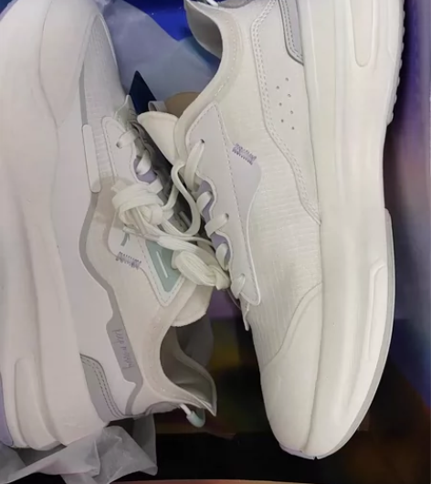 穿过一星期左右     安踏C37软休闲鞋...