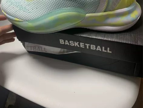 安踏轻骑兵6低帮42码,全新正品,非涂码,...