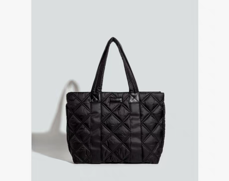 转卖果柠莞尔 女士包，全新 可以找我要细节...