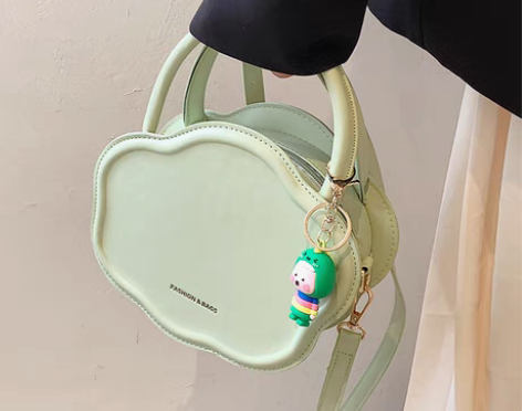 转卖今年流行包包女夏2022新款质感小众斜...