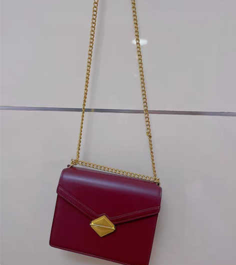 转卖【99划算价】Somay链条包包202...