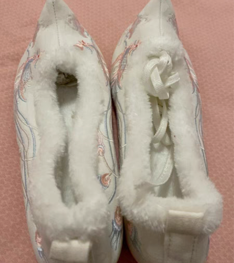 包邮全新不包邮 36码 买茗月萱汉服的话可...