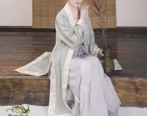 转卖都城南庄汉服春夏日常款百搭经典衣缘绣花...