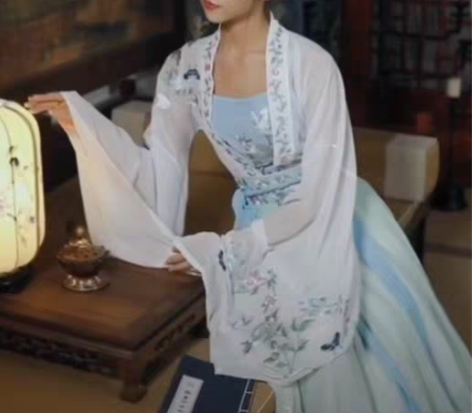 蝶梨花汉衣晟道原创汉服重工刺绣 对襟齐腰襦...