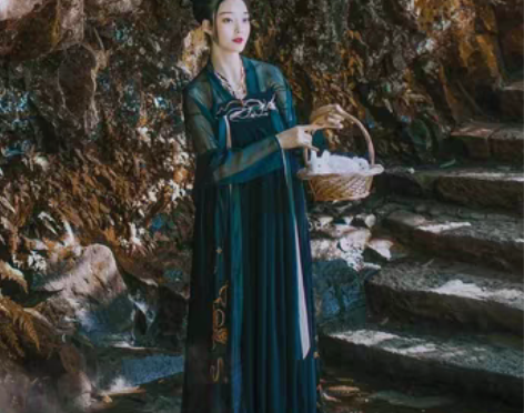 转卖柒锦阁传统汉服女 宁馨高腰齐胸襦裙 刺...