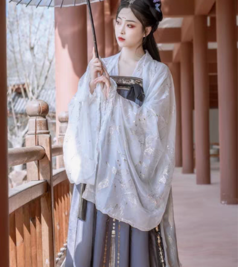 包邮艺缕大袖衫 M码 全新带吊牌 30包邮...