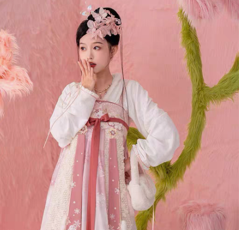 包邮七月夕汉服 绒绒全新大全套s码含飘带 ...