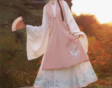 转卖汉旭原创汉服女不染明制立领长袄比甲马面...