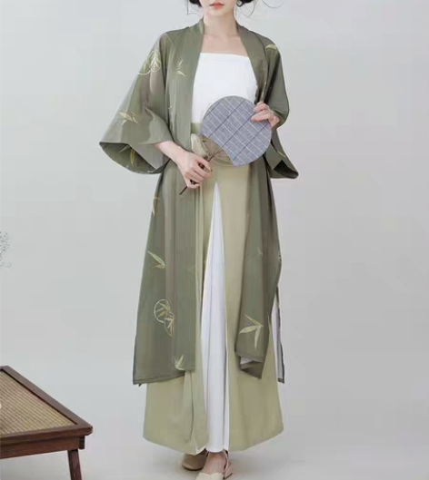 包邮柒邑原创汉服M码，买大了，全新 保正保...