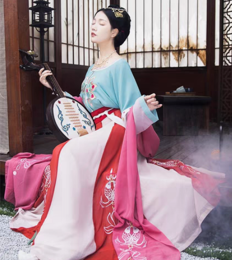 包邮柒邑【双鱼衍】坦领三件套绣花齐腰 M码...