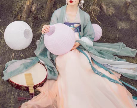 司南阁九夜齐胸襦裙汉服 山！山！山！刚入坑...