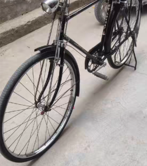 飞鸽自行车，二八架！非常新，全车原装，没毛...