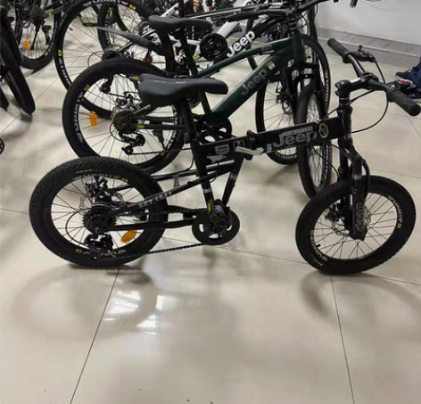 越野车 Jeep 男士，女士，儿童 同城自...