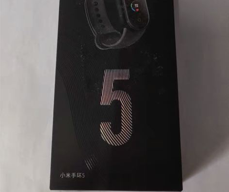 包邮小米手环5 低价处理 ，99新 未戴过...