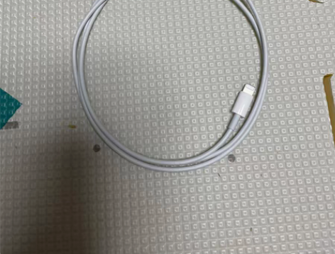 包邮买苹果12自带的原装充电线，全新未使用...
