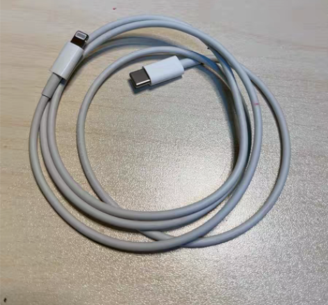 苹果原装充电线 感兴趣的话点“我想要”和我...