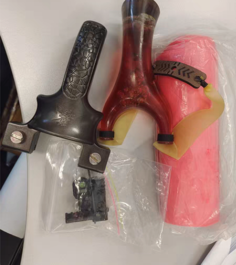 包邮树脂阿拉善龙王，飞虎，弹弓，皮筋已送人...