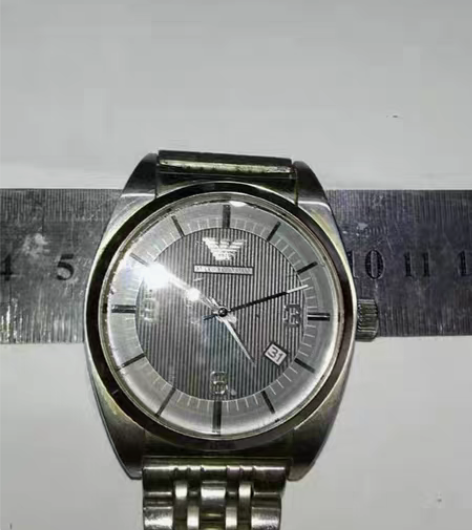 阿玛尼手表 阿玛尼全钢石英男款手表  品相...