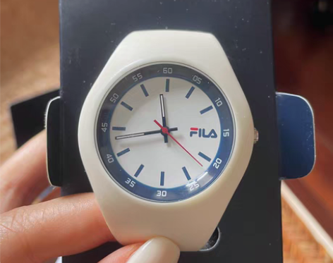 包邮FILA斐乐手表男女情侣学生硅胶运动果...