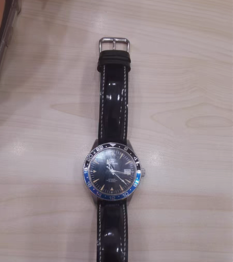 包邮自用天王机械表，皮带换别的手表上了，原...