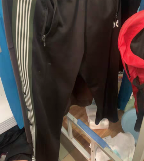 包邮老夫子排扣裤m码 唯一瑕疵左脚倒数第...