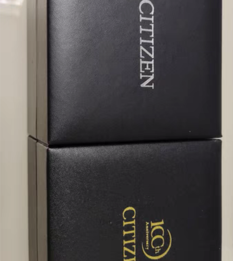 西铁城原装手表盒 两个手表盒，买的一个是男...