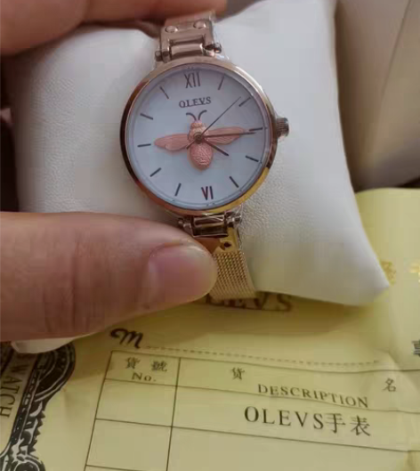 包邮全新欧利时小蜜蜂手表女 机芯产地:中国...