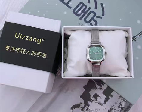 包邮《商场专柜倒闭》新款UIzzang认证...