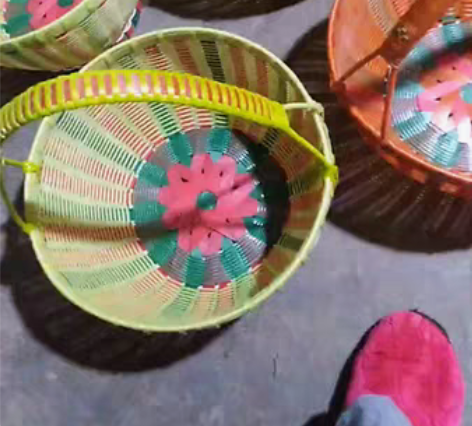 爸爸编的手工篮子放家里摆放水果都可以，买菜...