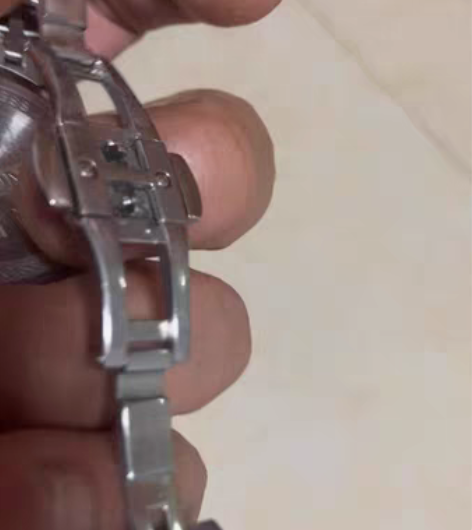 包邮雷诺商务手表，现在新表价格699，我的...