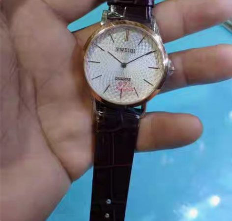 包邮超薄手表，全新正品雅威琦男式手表，手表...