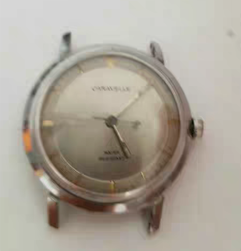 日本产卡拉维拉牌男表 不计把头的表壳直径3...