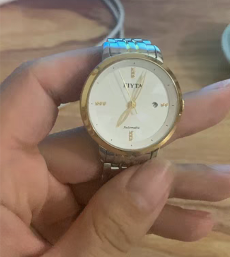 品牌型号  飞亚达 新旧程度  99新 转...