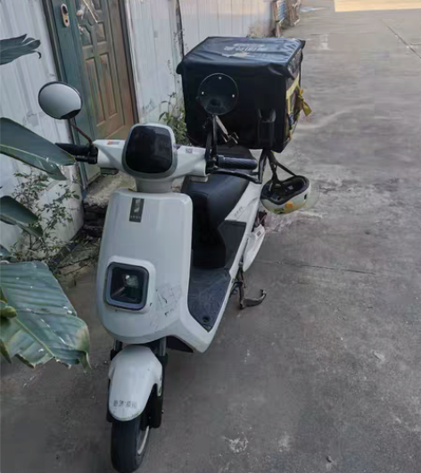 哈喽换电电动车 感兴趣的话点“我想要”和我...