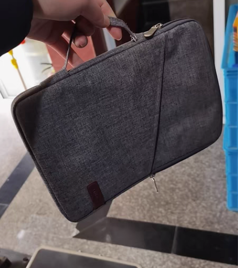 平板电脑收纳包，内层毛绒加厚内胆，3条拉链...