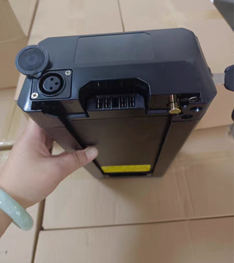 包邮后置电池 车尾电池G14 F14 E ...