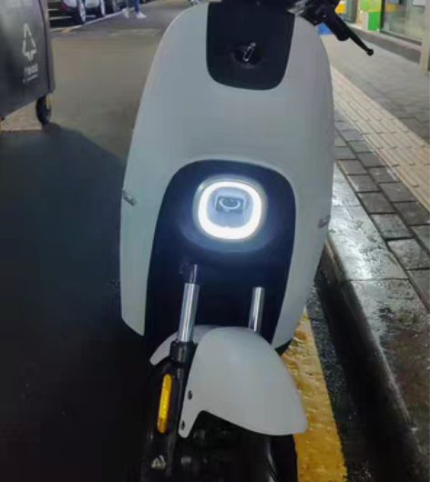 九号 Bmax 顶配版 电动车，准新！ 卖...